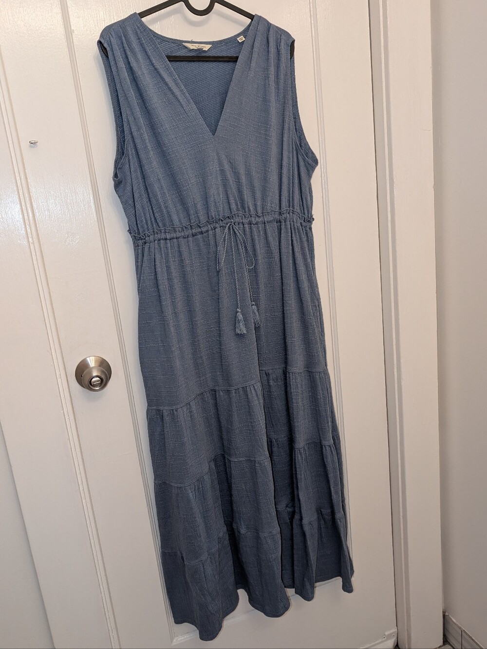 Max Studio Maxi Dress Tiered Boho Dusty Blue Size 1X Flowy V-neck Long Textured